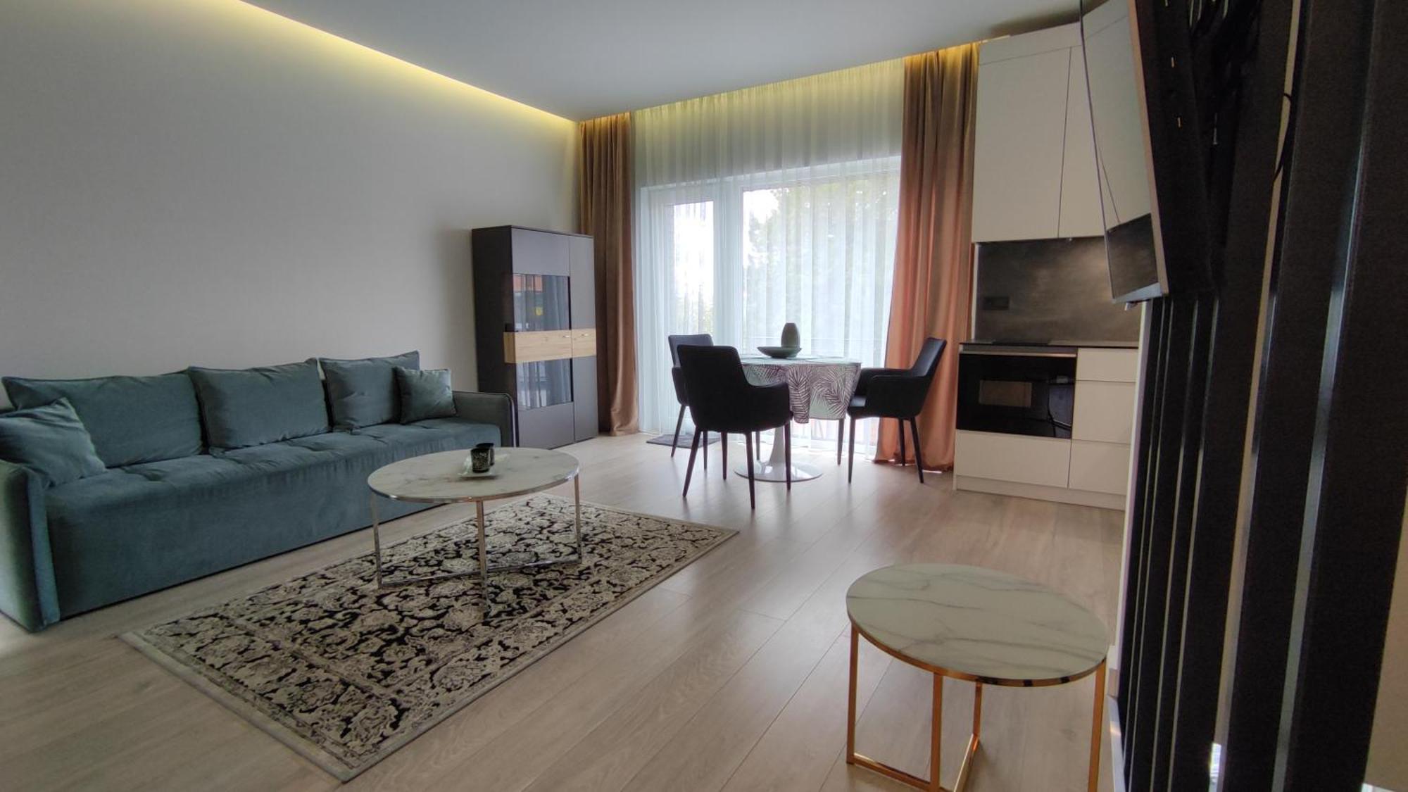 New J&R Apartment Near Girstutis, Free Private Parking & Self Check-In كاوناس المظهر الخارجي الصورة
