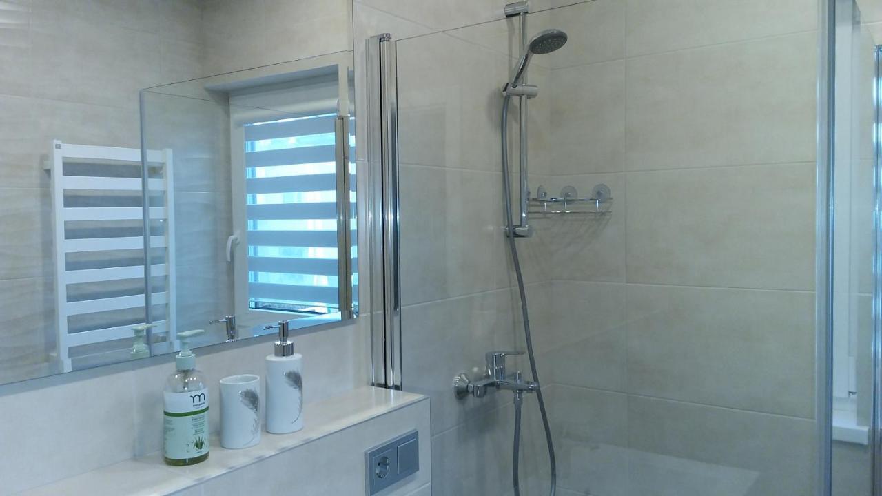 New J&R Apartment Near Girstutis, Free Private Parking & Self Check-In كاوناس المظهر الخارجي الصورة